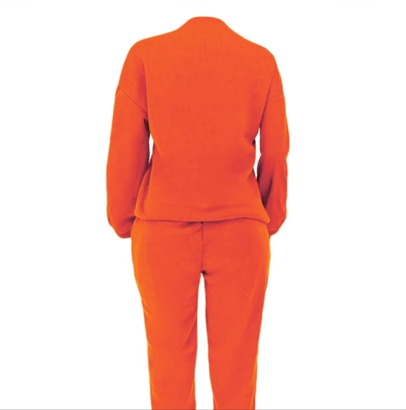 NWOT OFFICIAL SWEATSUIT - Picture 5 of 5